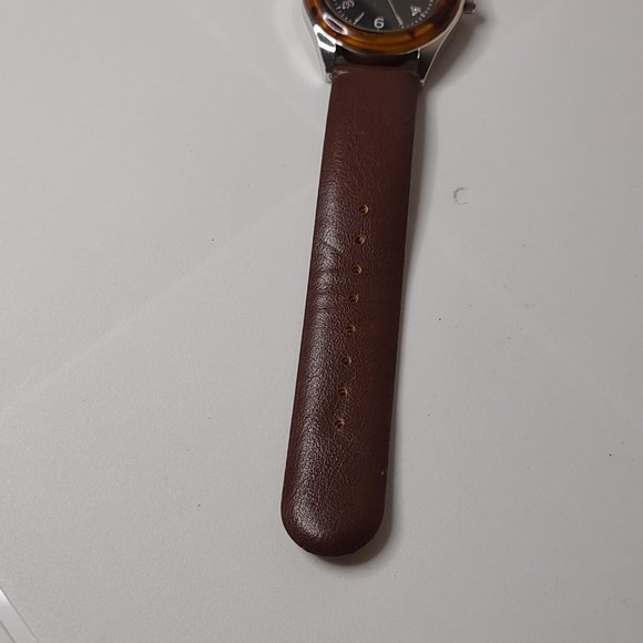Tortoise And Brown Band Watch - Picture 4 of 12